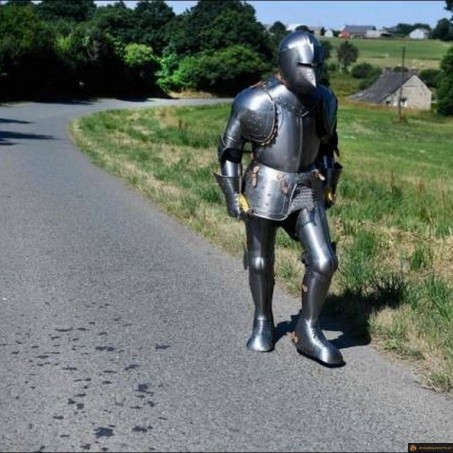 Aujourd'hui je vais bosser en armure