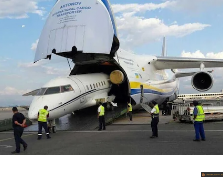 Avion dans un avion