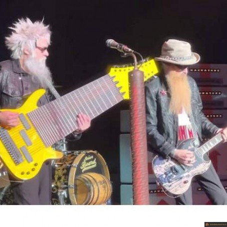 Avoir la plus grosse guitare