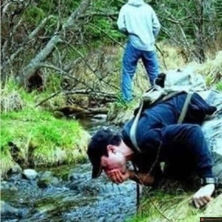 Boire l'eau de la rivière
