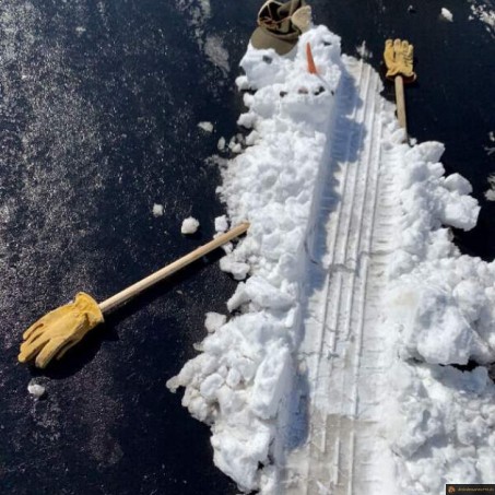 Bonhomme de neige écrasé