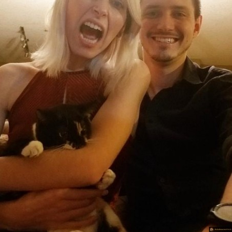 Chat qui n'aime pas sa femme