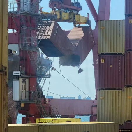 Container fragile
