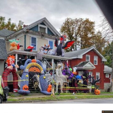 Déco halloween un peu chargée