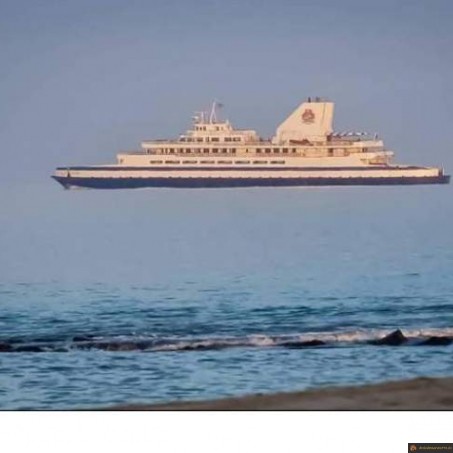 Effet optique bateau volant