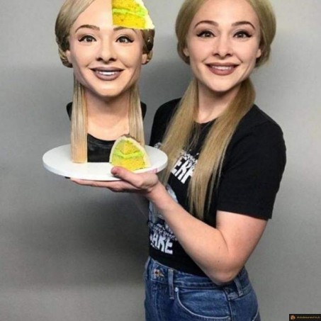 Gateau à son effigie