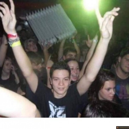 Hey les gars j'ai ramené le radiateur