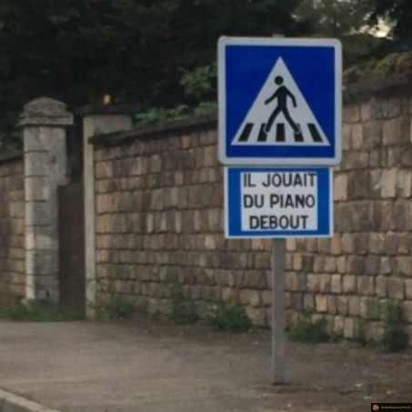 Il jouait du piano debout