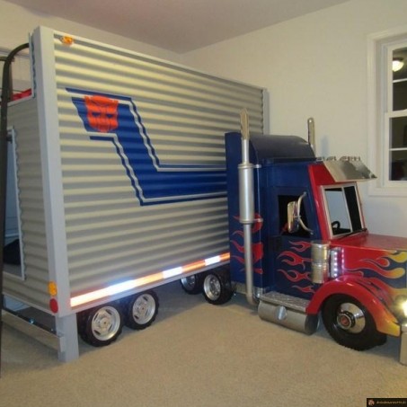 Lit enfant camion