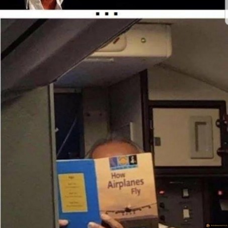 On est sûr que c'est un pilote et pas un cosplay?