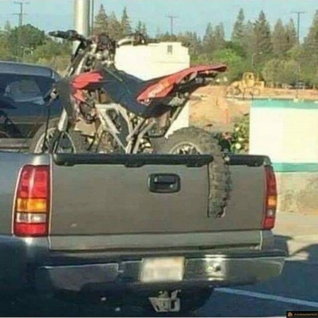 Quand la moto rentre pas