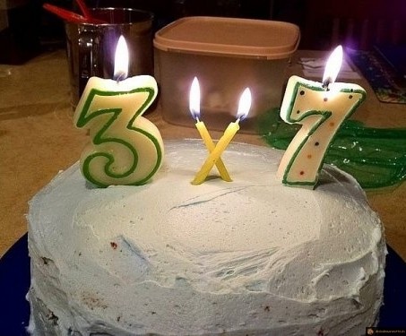 Quand tu as la flemme de mettre 21 bougies