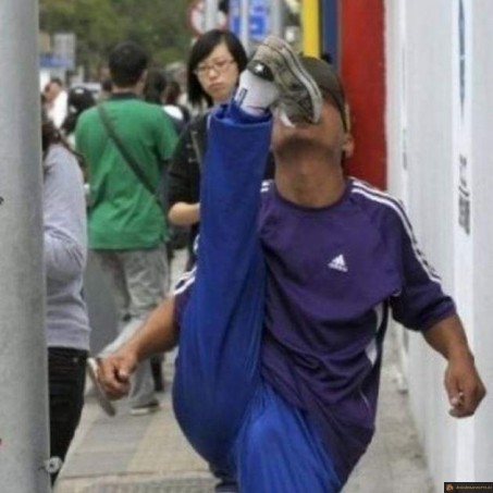 Quand tu contrôles plus ta jambe