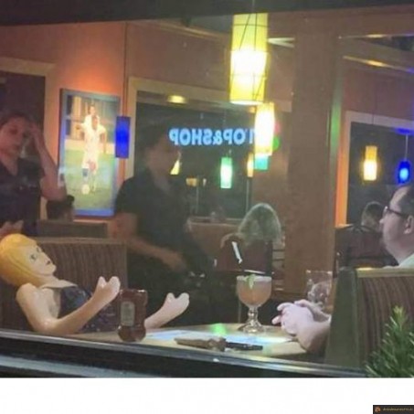 Quand tu n'as pas de copine au resto