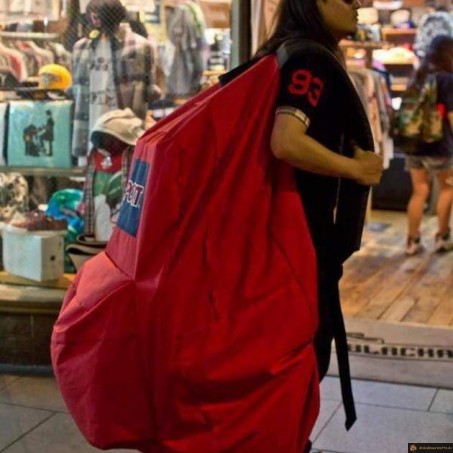 Sac à dos géant