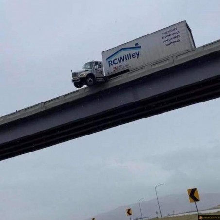 Tournez à gauche maintenant