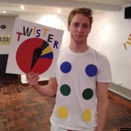 Tu veux jouer à twister avec moi?