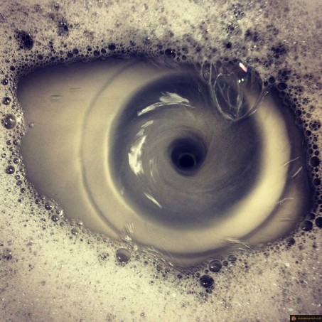 Un oeil dans l'evier