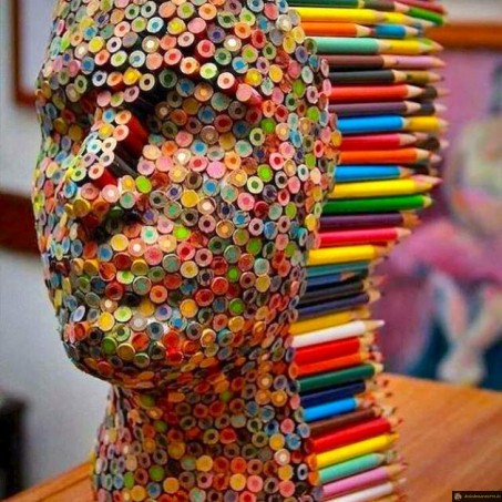Visage en crayons