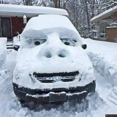 Voiture bonhomme neige
