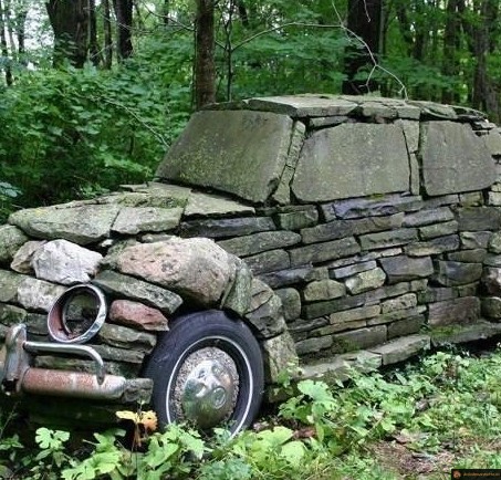 Voiture de pierre