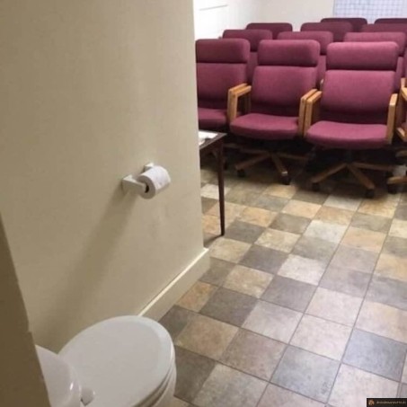 Wc avec places visiteurs
