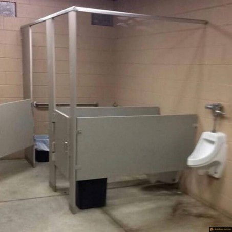 Wc communiquant