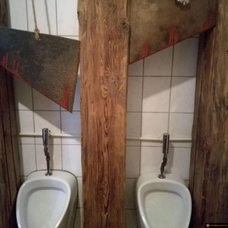 Wc guillotine