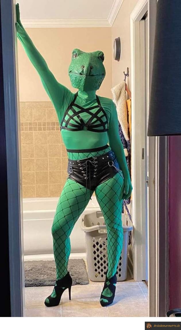 Chéri j'ai un nouveau costume pour ce soir
