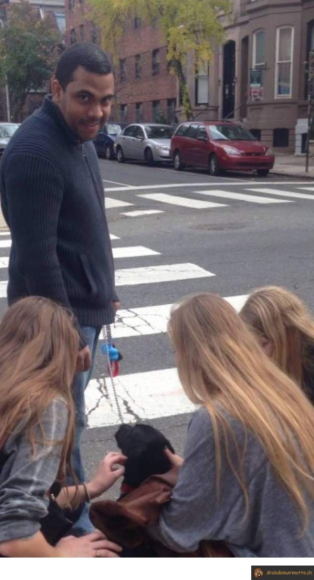 Draguer des filles avec son chien