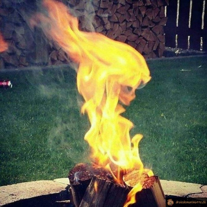 Fée dans le feu