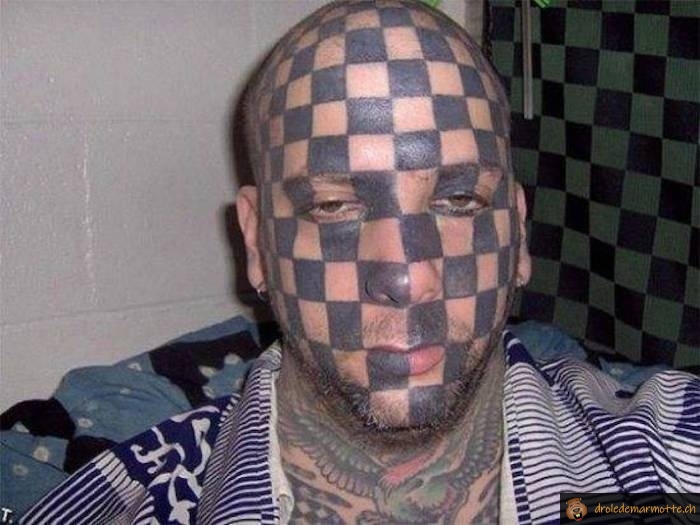Il aime bien les carreaux