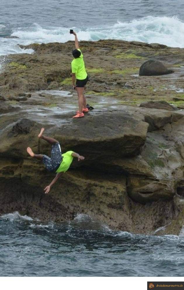 Ocean selfie fail