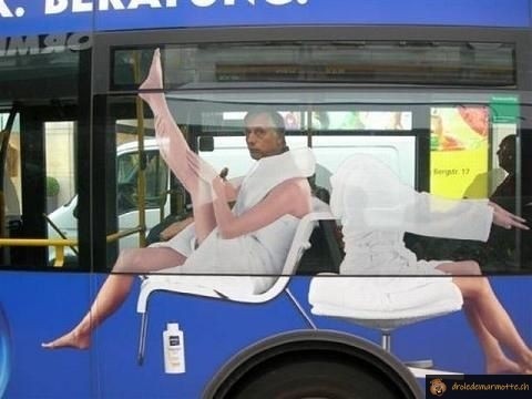 Pub bus femme