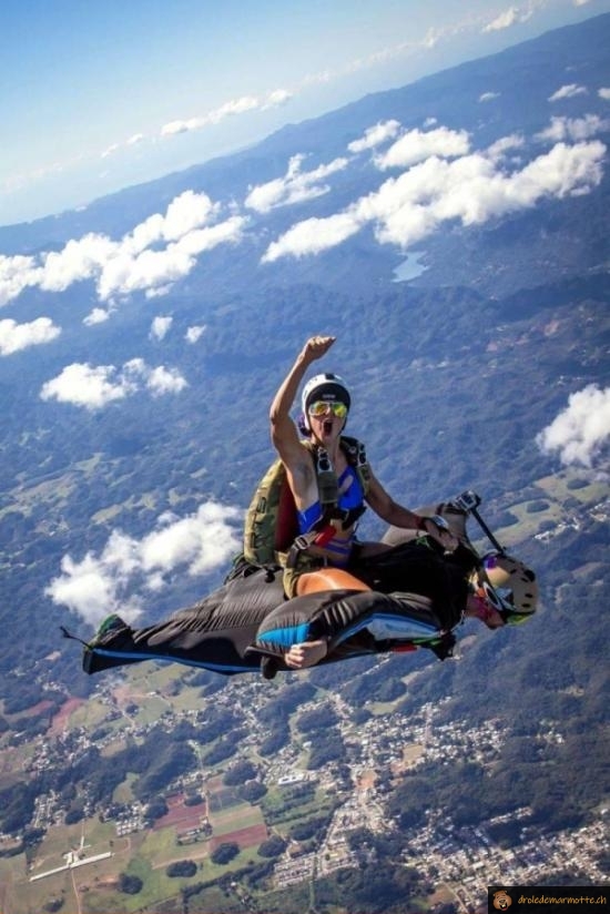 Rodeo parachute