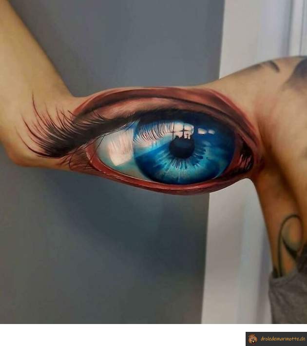 Tatouage oeil sur bras