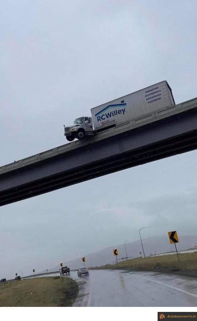 Tournez à gauche maintenant