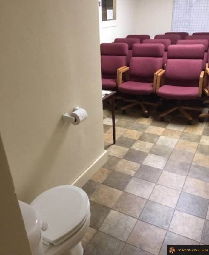 Wc avec places visiteurs