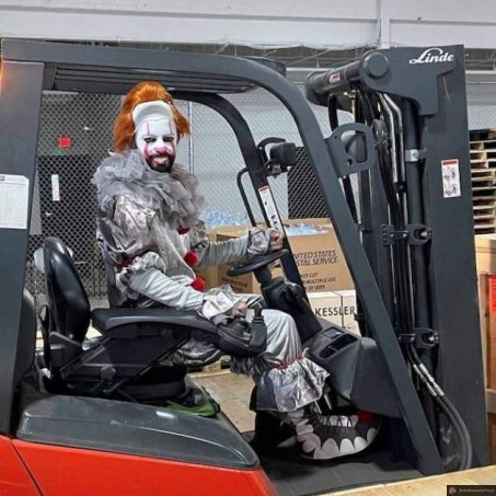 Clown au travail halloween