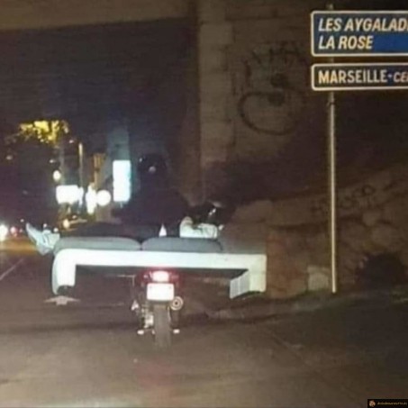 Déménagement à Marseille en scooter