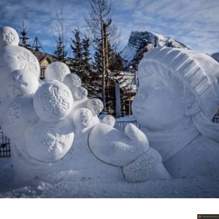 Sculpture enfant neige