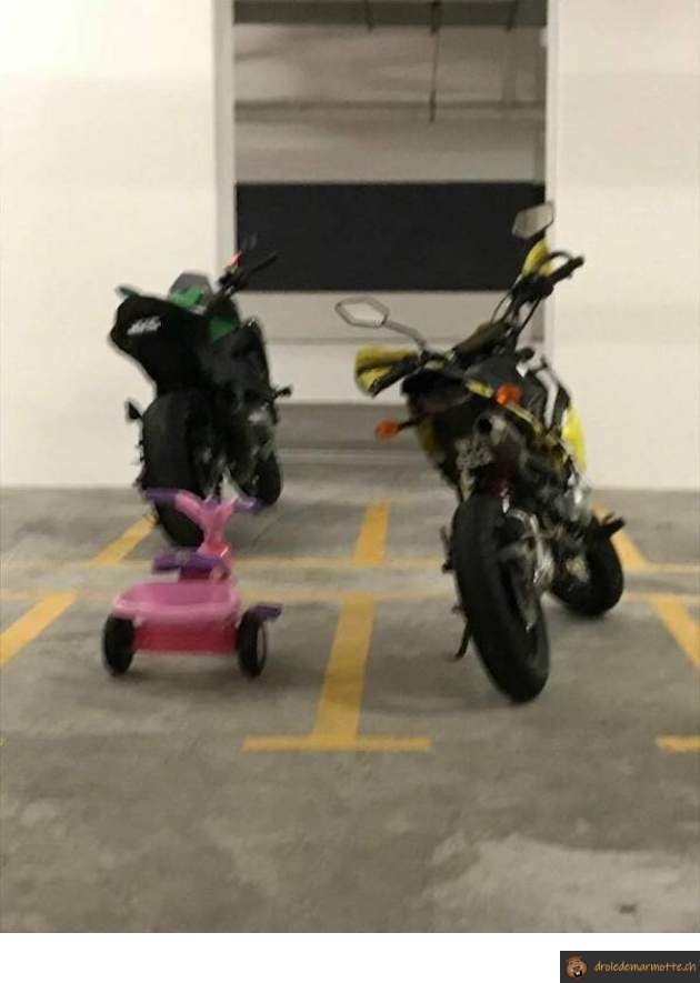 Parking moto